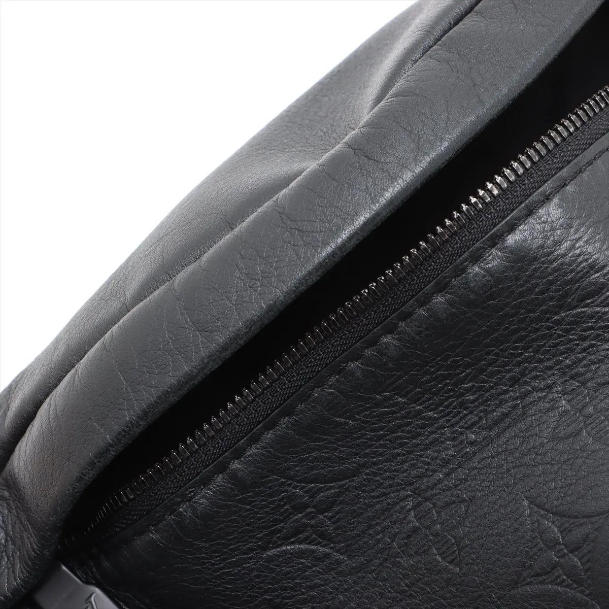 Louis Vuitton Monogram Shadow Discovery Bum Bag PM in vendita 5