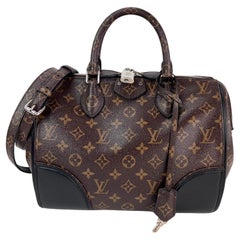 Louis Vuitton Monogram Shine Doc PM Schwarz Hand Crossbody Bag