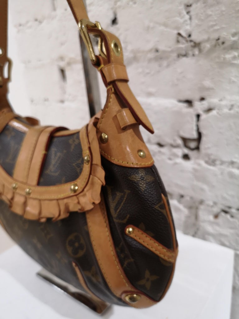 Louis Vuitton Monogram Shoulder Bag at 1stDibs