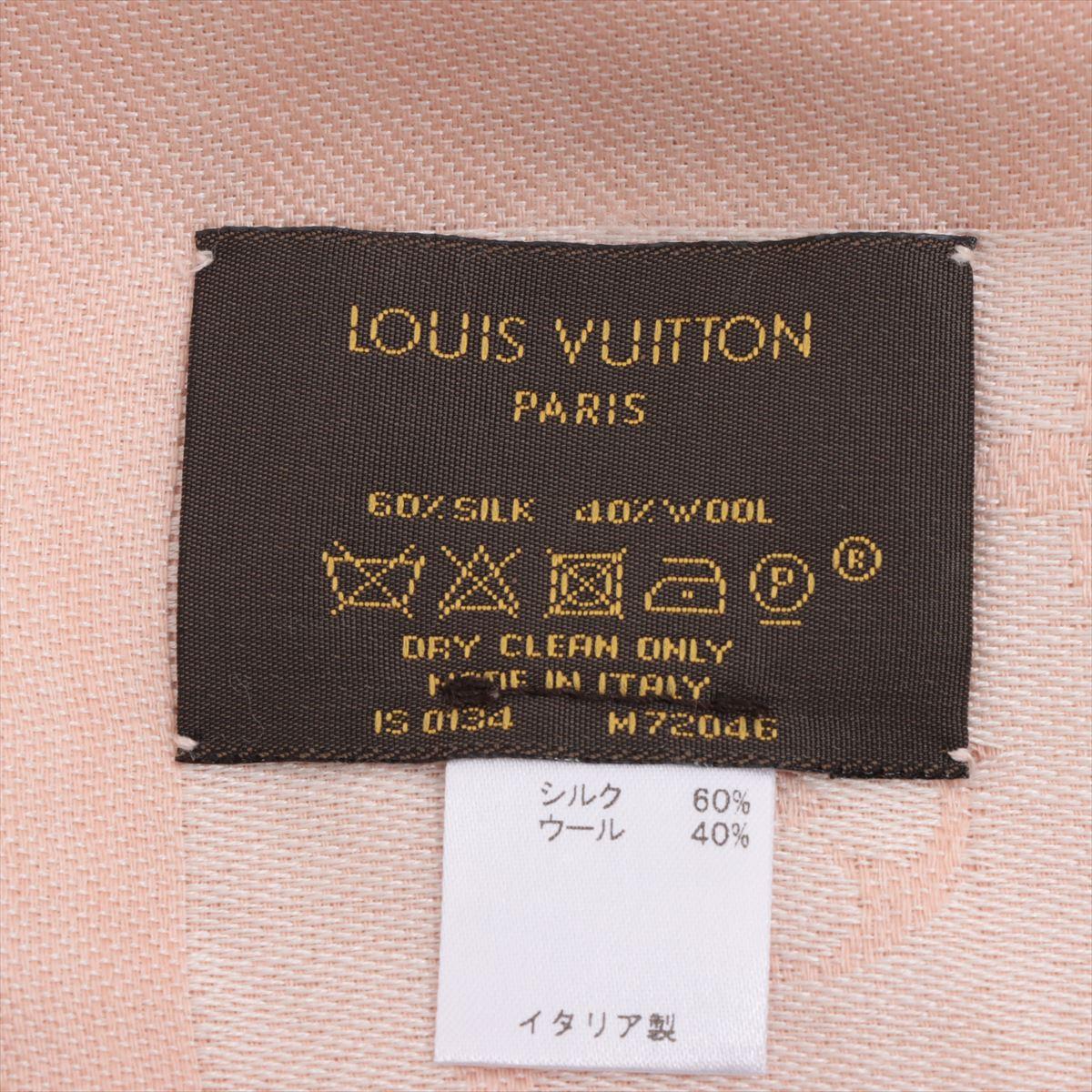 Louis Vuitton Monogram Silk Shawl Pink In Good Condition For Sale In Humacao, PR