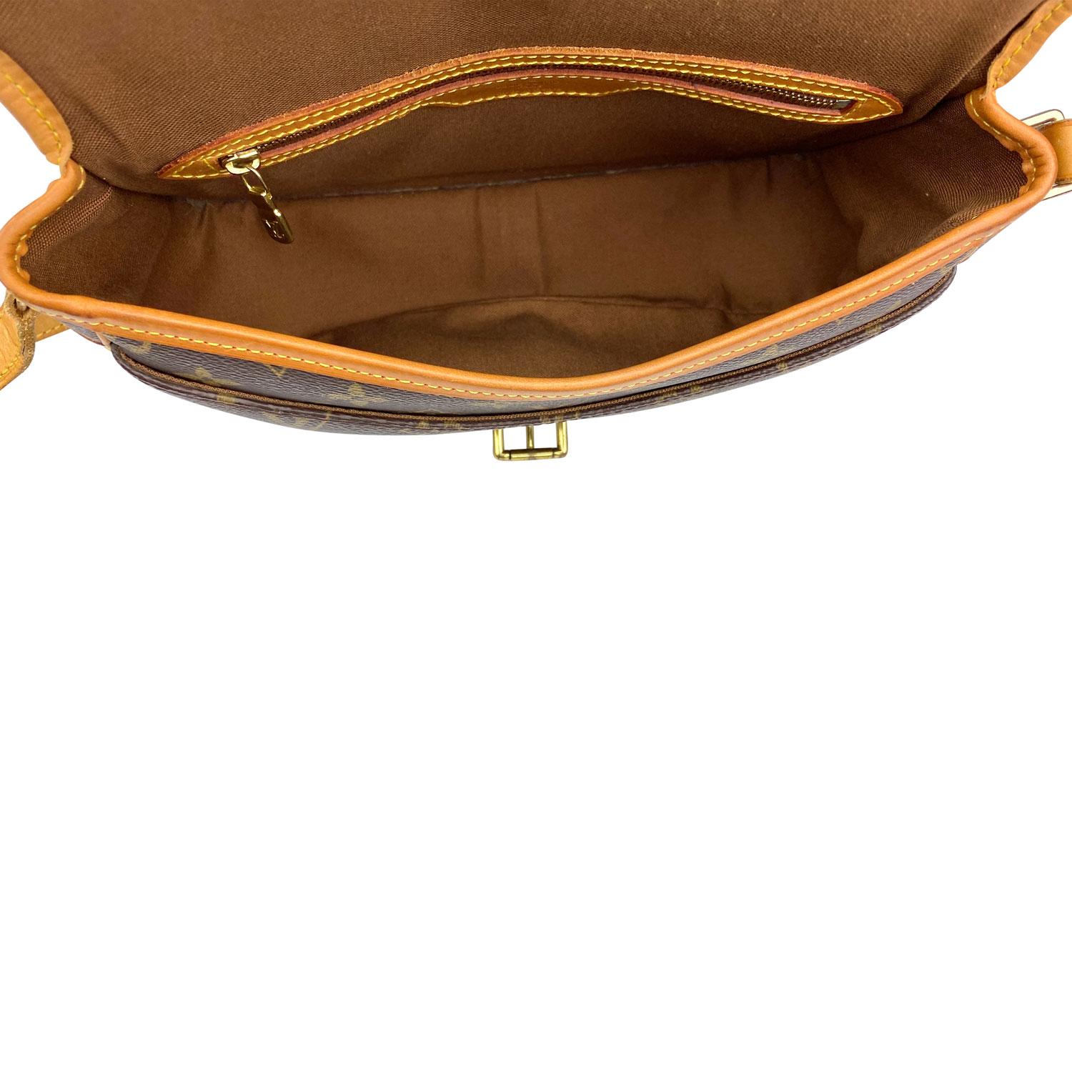 Brown Louis Vuitton Monogram Sologne Crossbody bag For Sale
