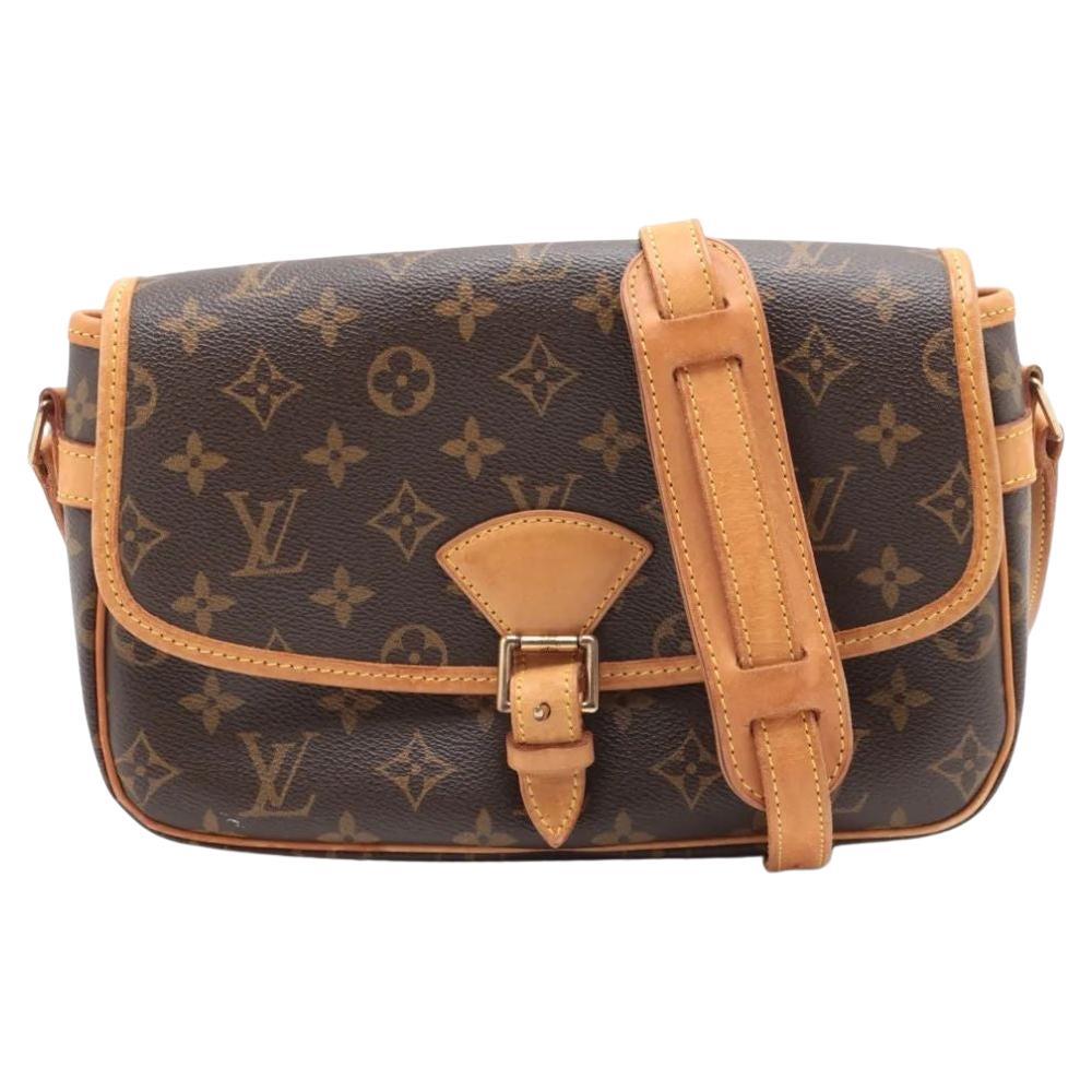 Louis Vuitton Monogramme Sologne en vente