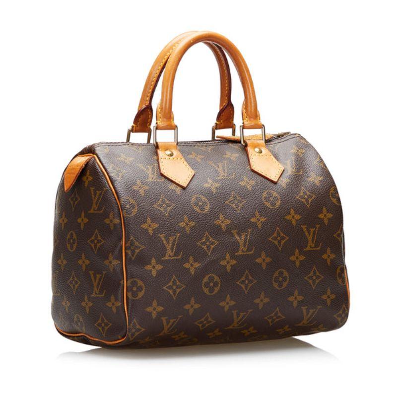Louis Vuitton Monogram Speedy 25 Boston Bag

The Speedy 25 features a monogram canvas body, rolled leather handles, a top zip closure, and an interior slip pocket.

Additional information:
Measurements: 25 W x 13.50 D x 13 H cm
Condition:
