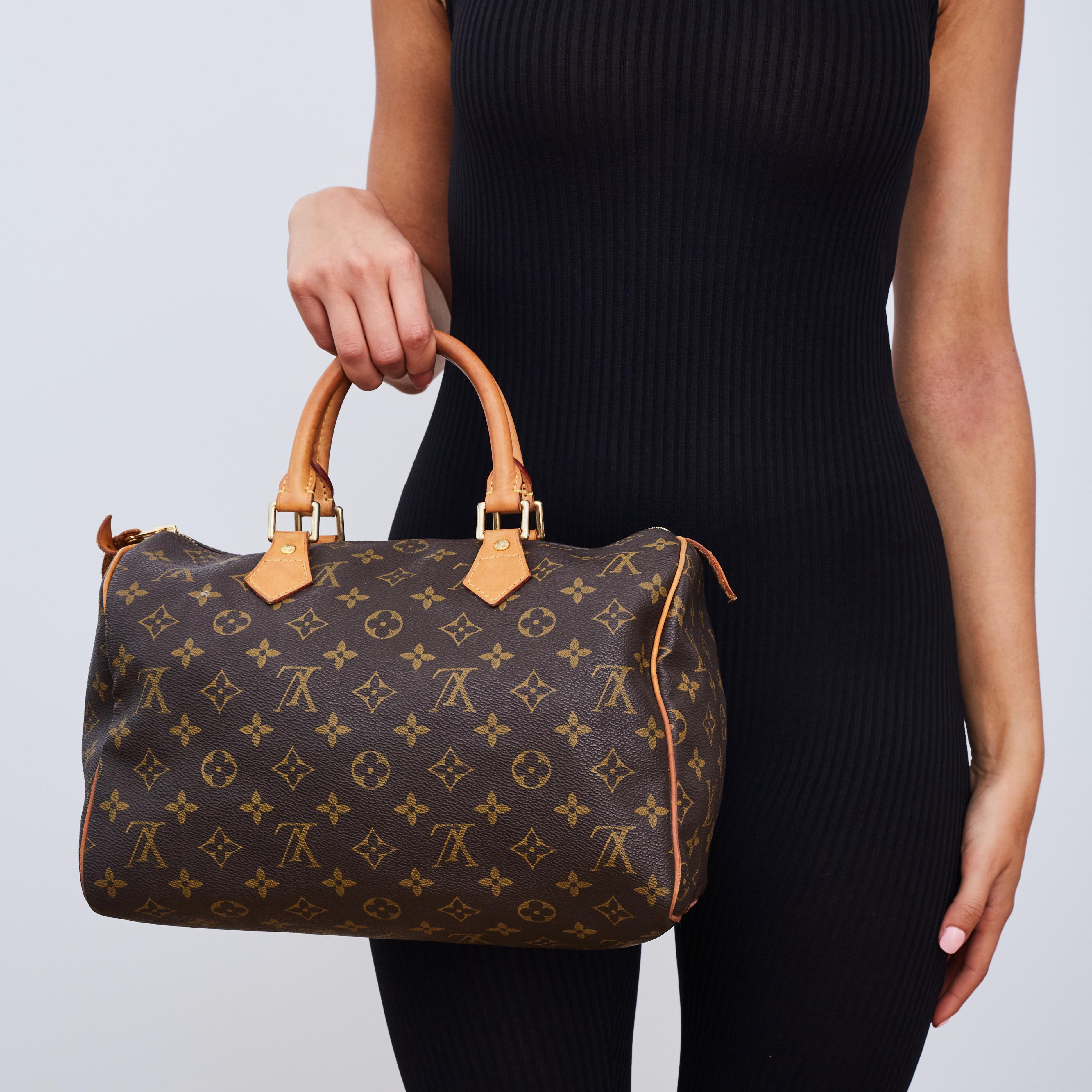 Women's or Men's Louis Vuitton Monogram Speedy 30 (2007) For Sale