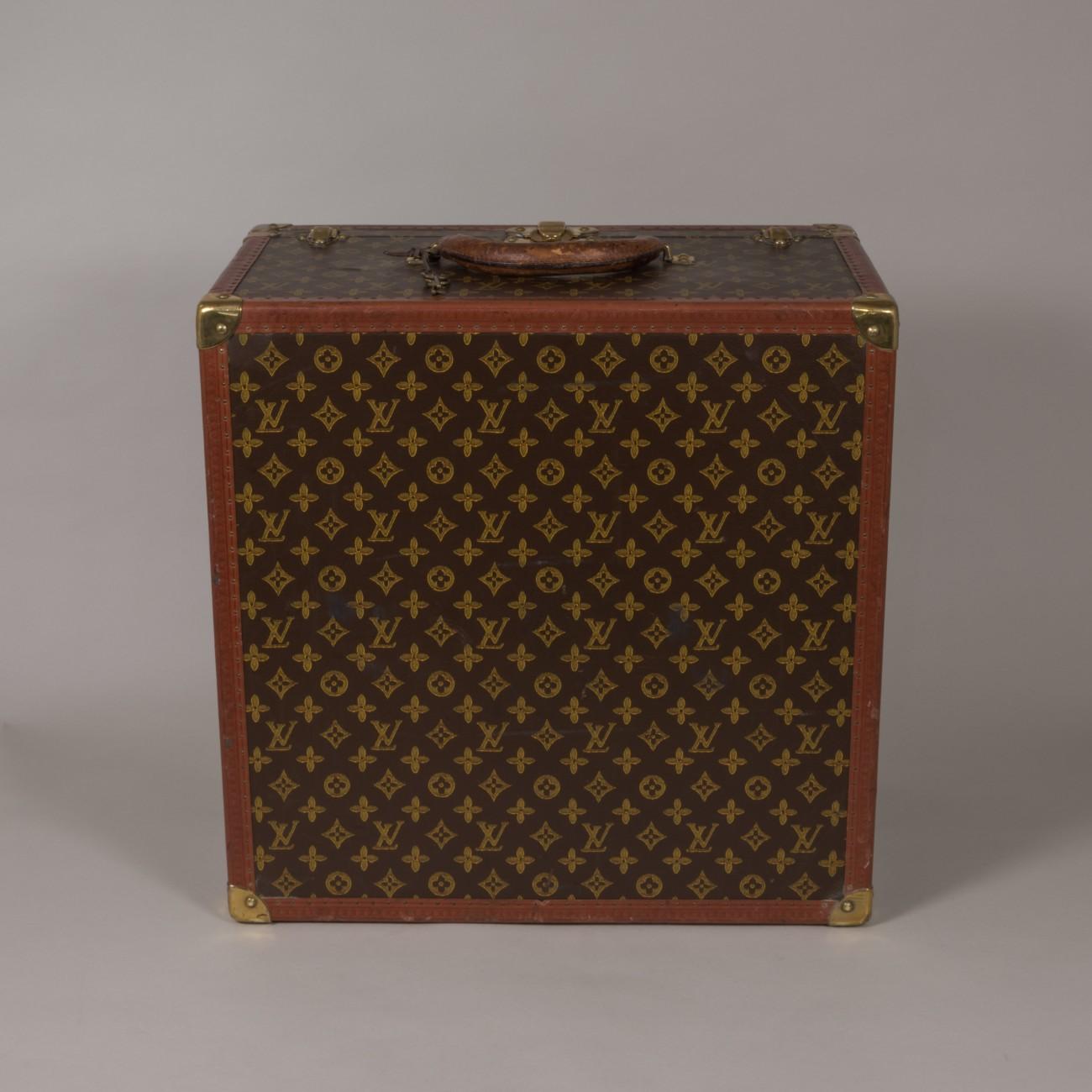 Louis Vuitton Monogram Square Hat Case, circa 1955 4