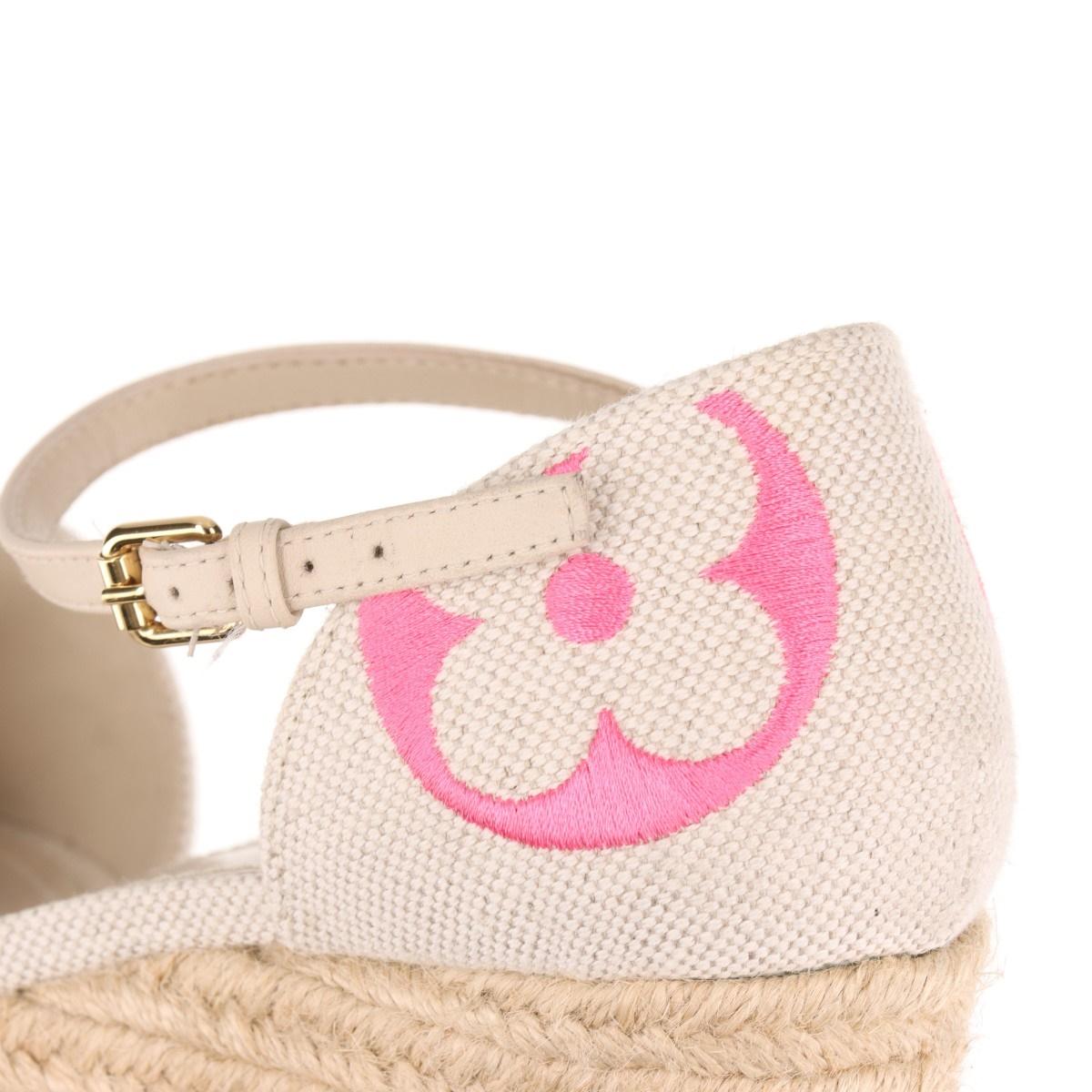 Louis Vuitton Monogrammierte Espadrille-Keilsandalen mit Starboard-Monogramm in Weiß x Rosa 10