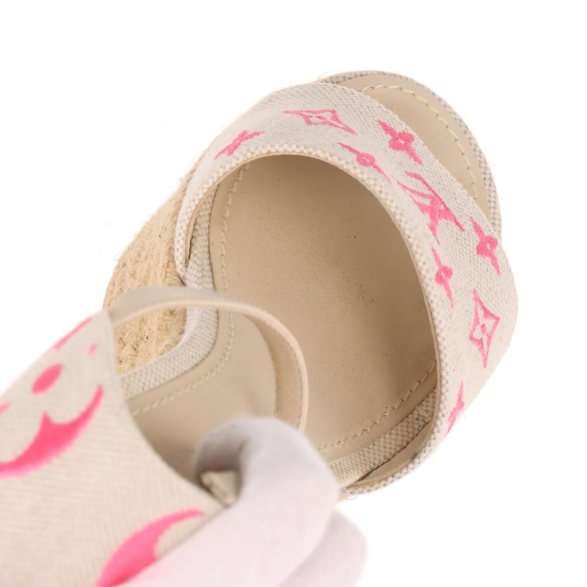 Louis Vuitton Monogrammierte Espadrille-Keilsandalen mit Starboard-Monogramm in Weiß x Rosa 11
