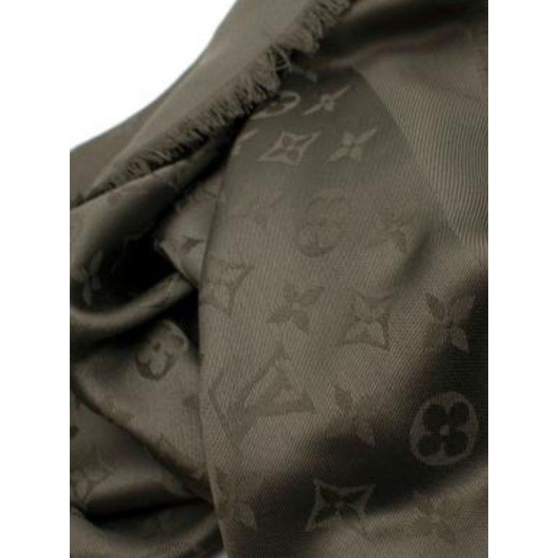 Louis Vuitton Monogram Steppe Silk & Wool Scarf For Sale 3