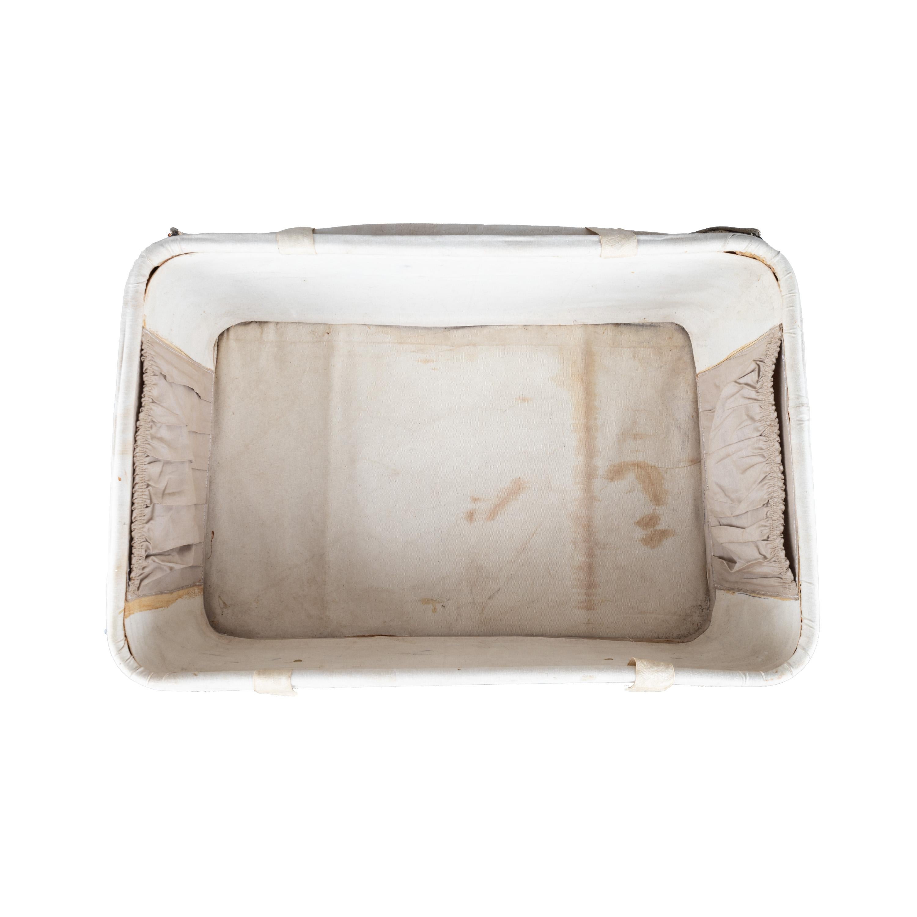 Louis Vuitton Monogram Stratos 60 Travel Bag - '80s For Sale 5