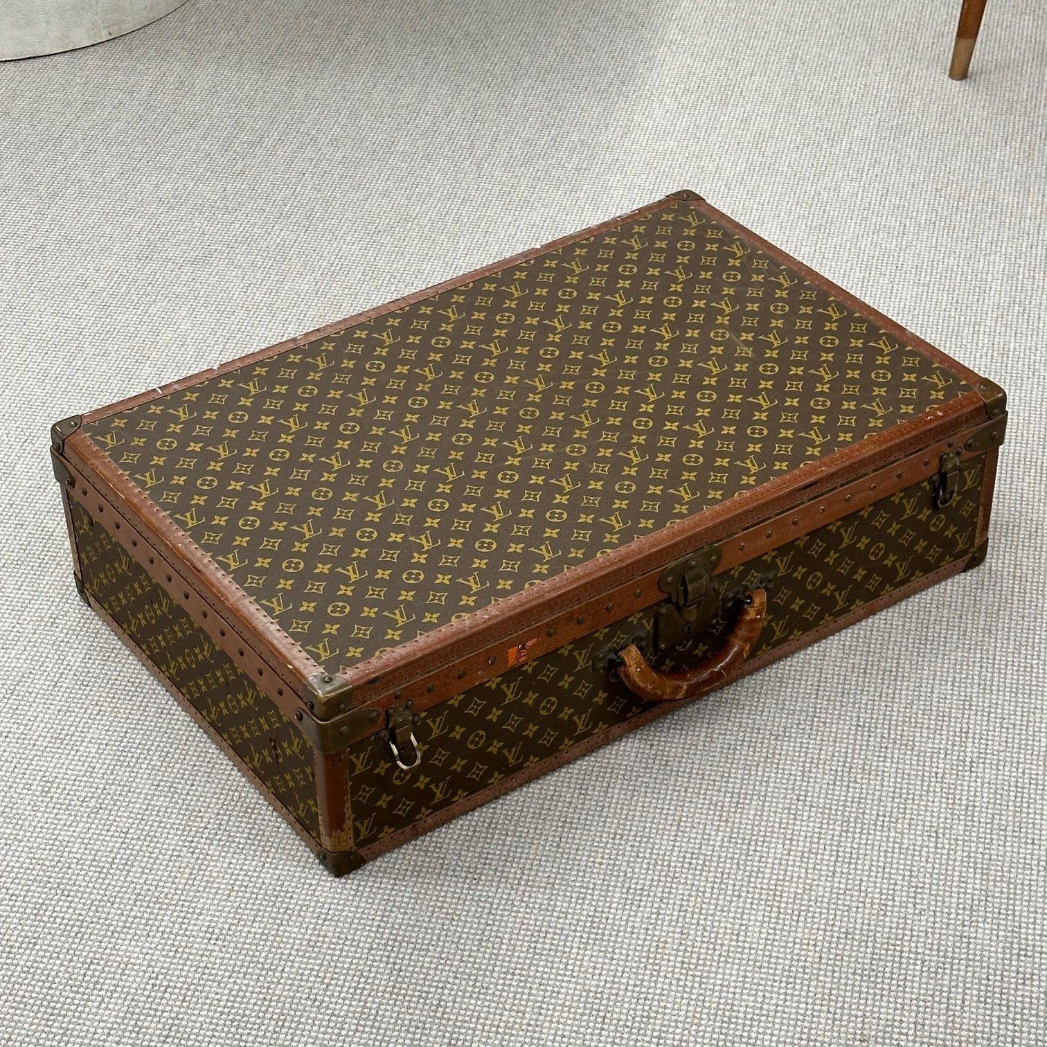 Canvas Louis Vuitton Monogram Suitcase / Luggage or Trunk, Alzer 80, Mid 20th Century For Sale