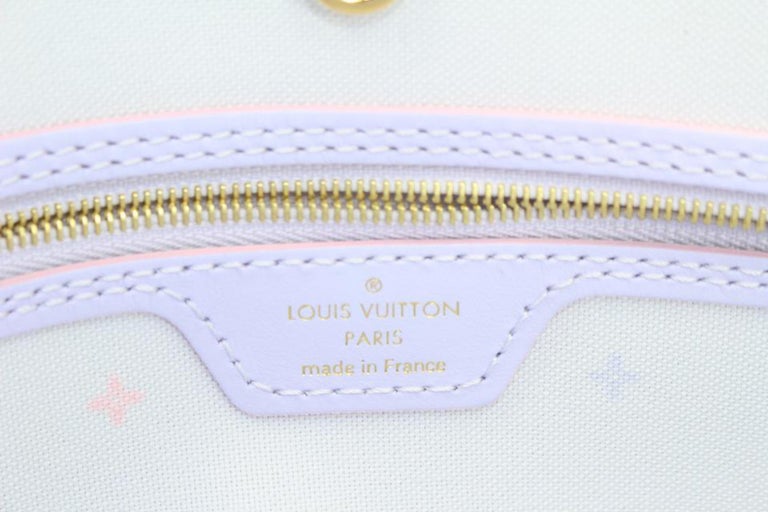 Louis Vuitton LV Illustre pastel sunrise bagcharm Multiple colors Leather  ref.508055 - Joli Closet