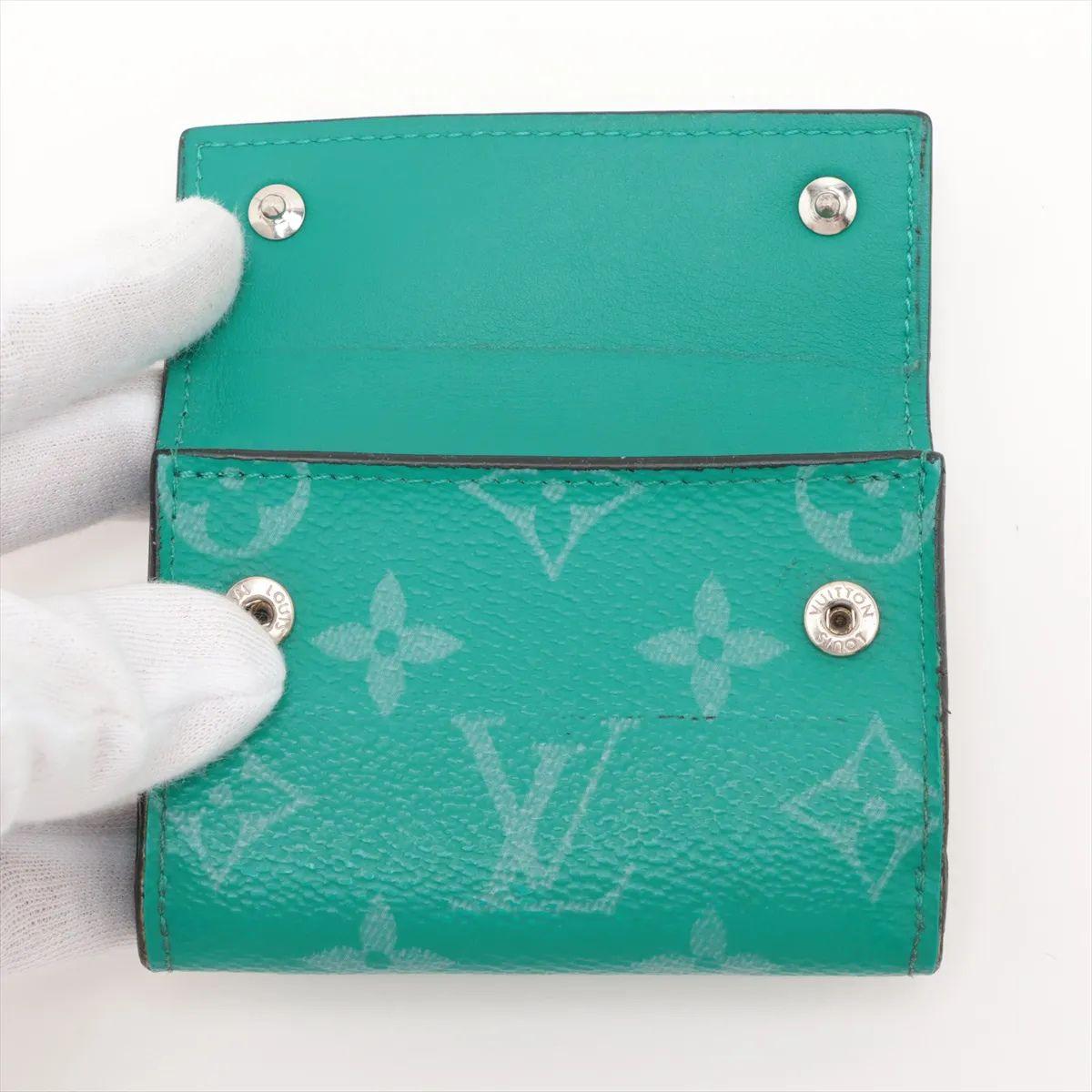 Louis Vuitton Monogram Taigarama Entdeckung kompakte Brieftasche Grün im Angebot 2