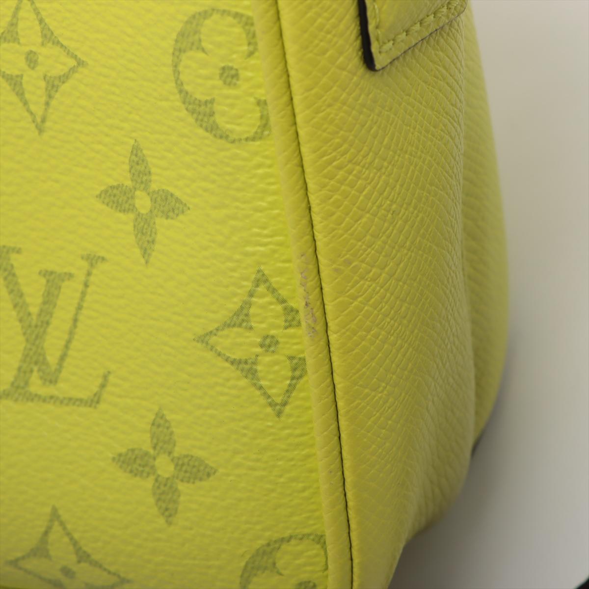 Louis Vuitton Monogram Taigarama Outdoor Messenger PM Gelb 7