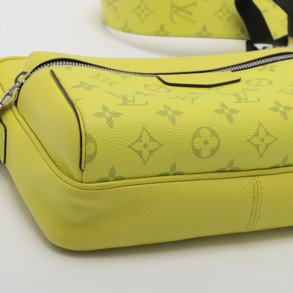 Louis Vuitton Monogram Taigarama Outdoor Messenger PM Gelb 1