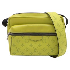 Louis Vuitton Monogram Taigarama Outdoor Messenger PM Gelb