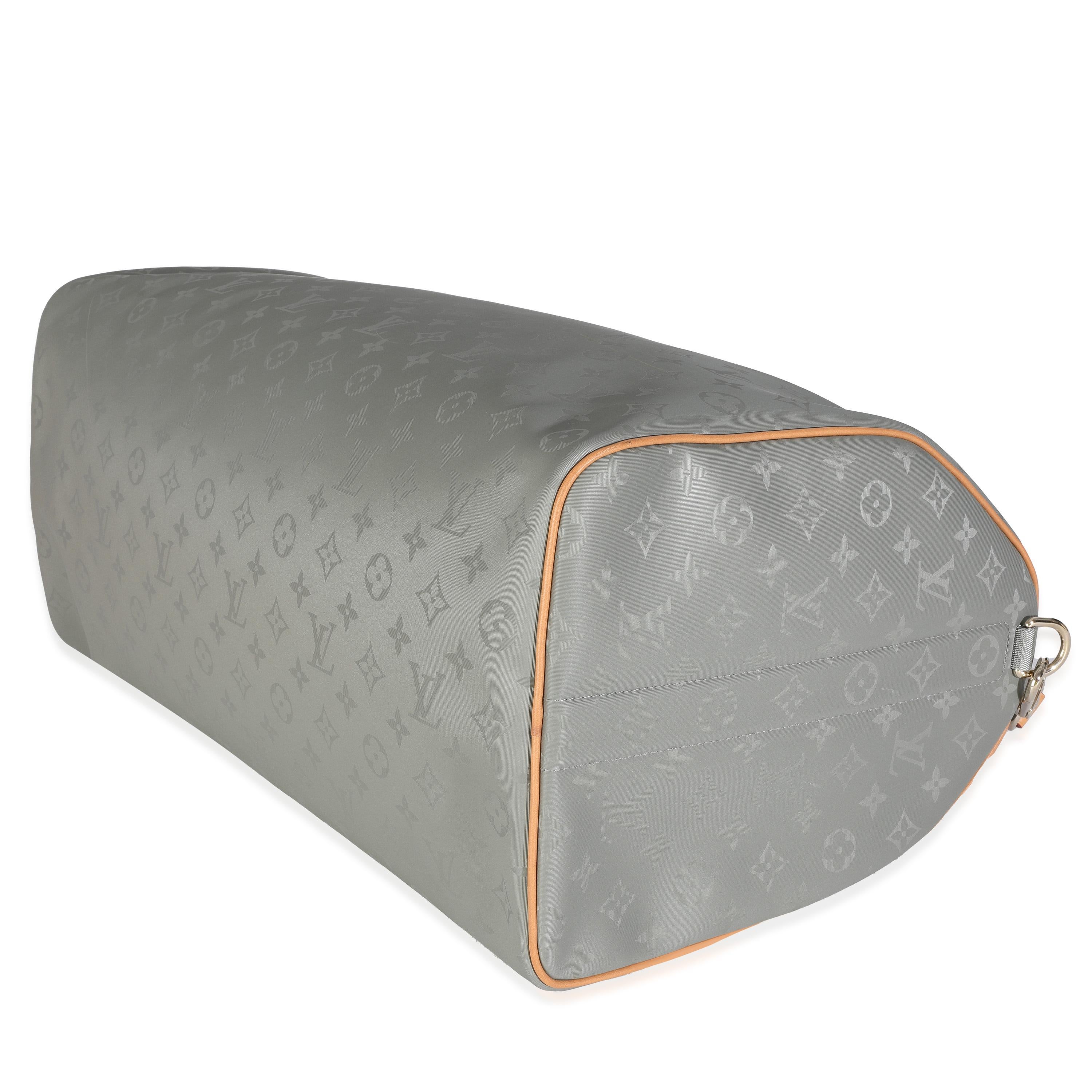 Femenino o masculino Louis Vuitton Monograma Titanio Keepall Bandolera 50 en venta