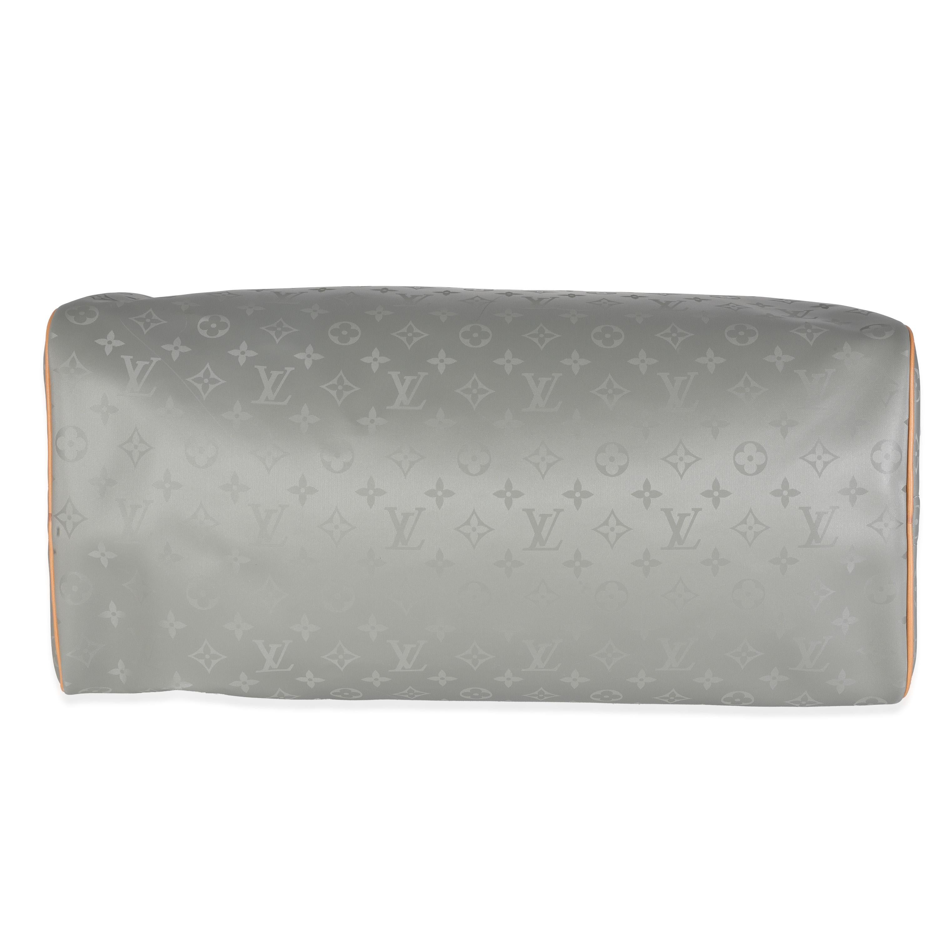 Louis Vuitton Monograma Titanio Keepall Bandolera 50 en venta 2