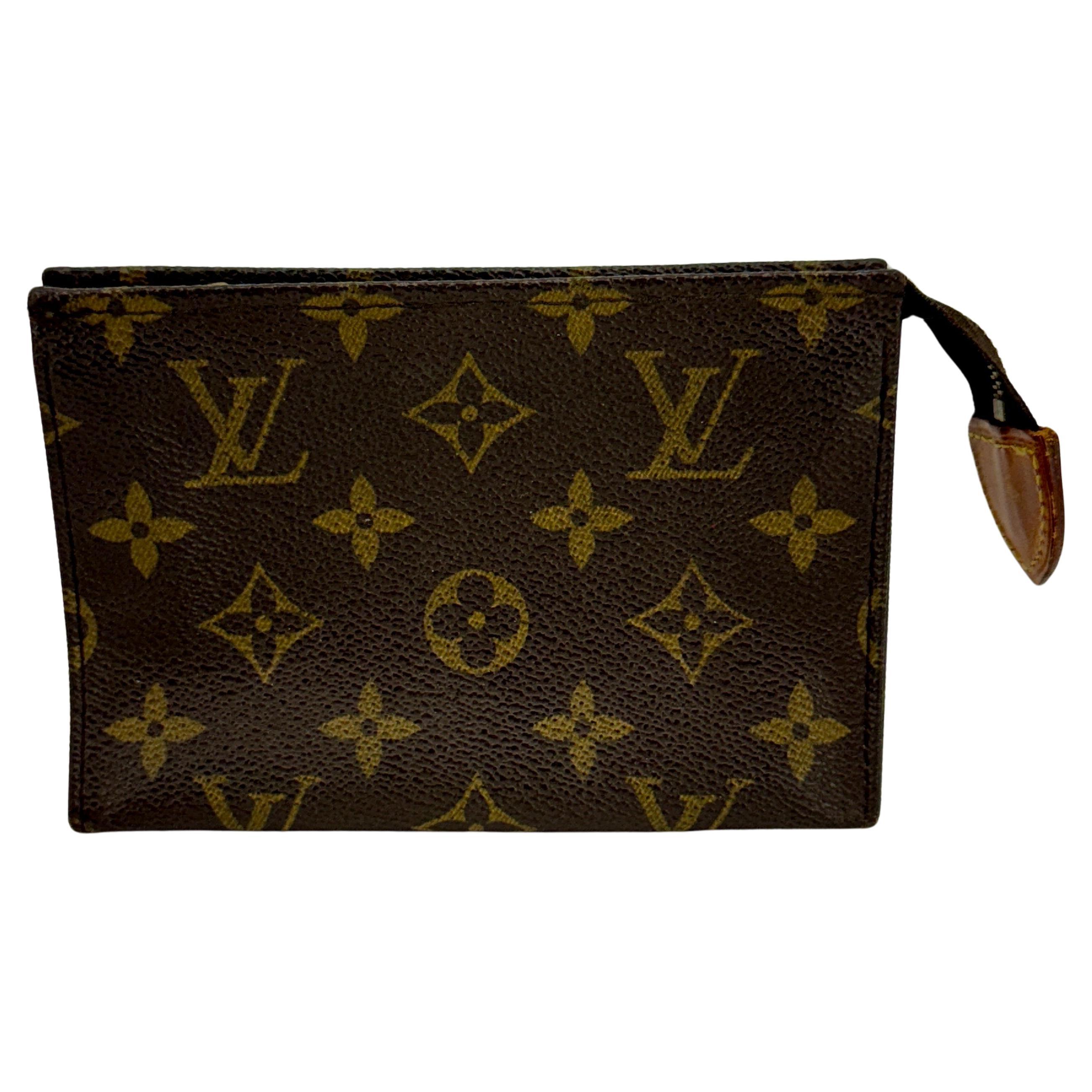 International Style Louis Vuitton Monogram Toiletry Bag Pochette Pouch 15
