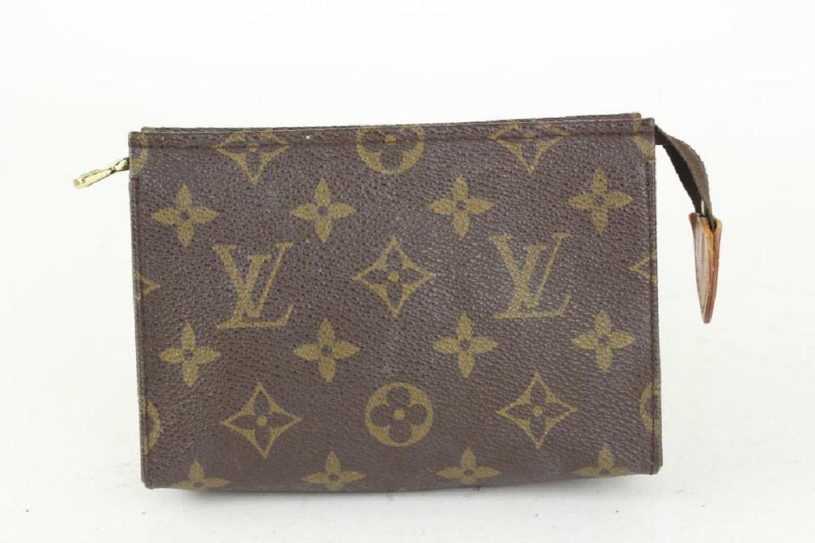lv toiletry pouch 15