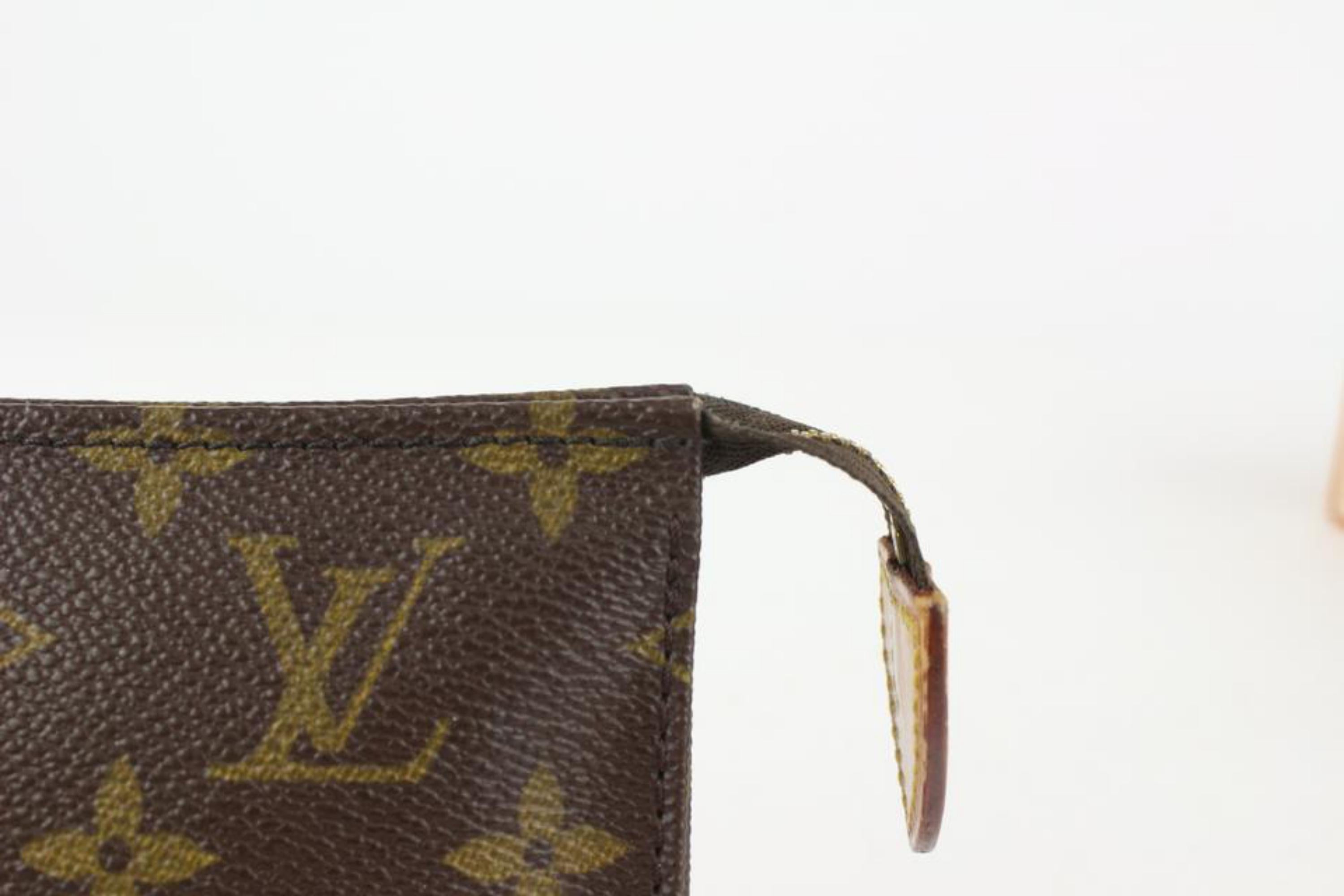 Women's Louis Vuitton Monogram Toiletry Pouch 15 Poche Toilette 0LV323L For Sale