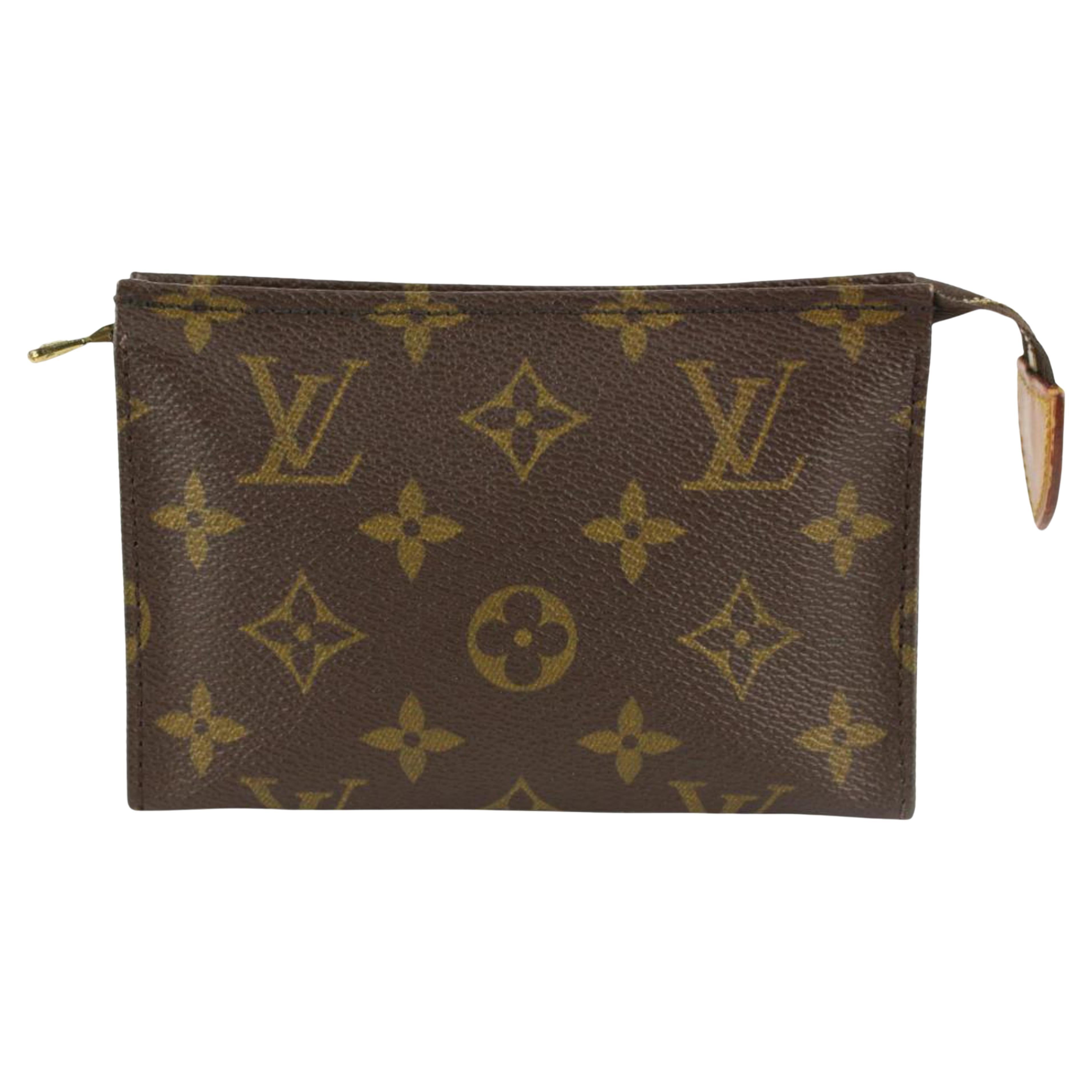Louis Vuitton Monogram Toilettenbeutel 15 Poche Toilette 0LV323L im Angebot