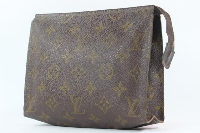 Louis Vuitton Limited Cyan Damier Couleur Modul Cosmetic Bag Toiletry Pouch  44lk For Sale at 1stDibs