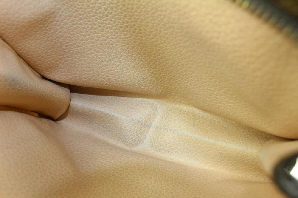 Louis Vuitton Monogram Toiletry Pouch 19 Poche Toilette 916lv86 In Good Condition In Dix hills, NY