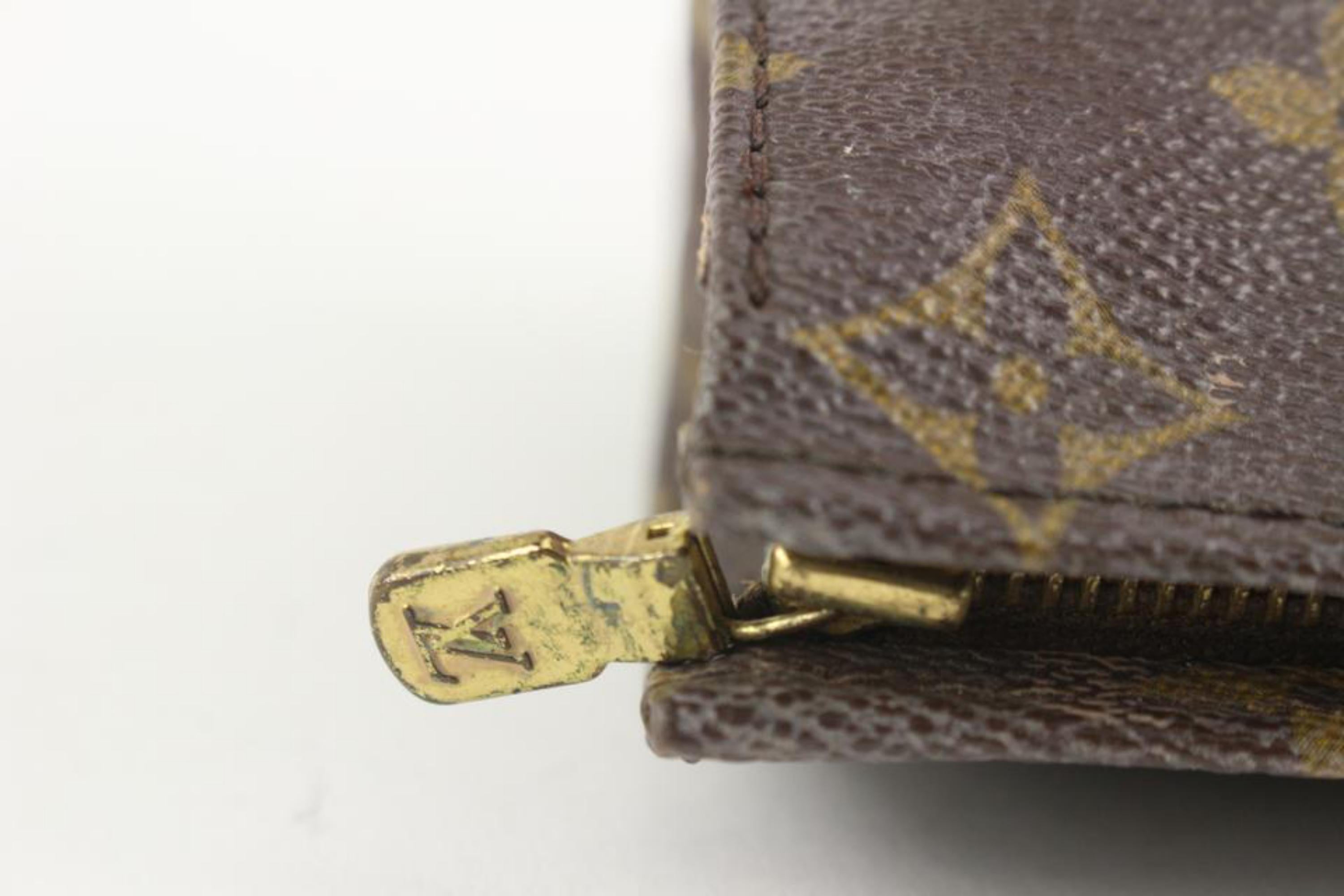 Louis Vuitton Monogram Toiletry Pouch 19 Poche Toilette Cosmetic Case 1210lv30 In Good Condition For Sale In Dix hills, NY