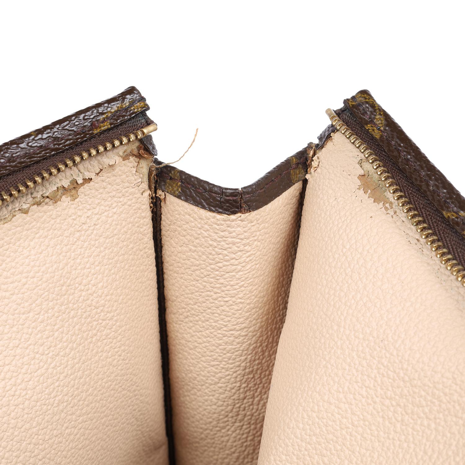 Louis Vuitton - Pochette de toilette monogrammée 26 6