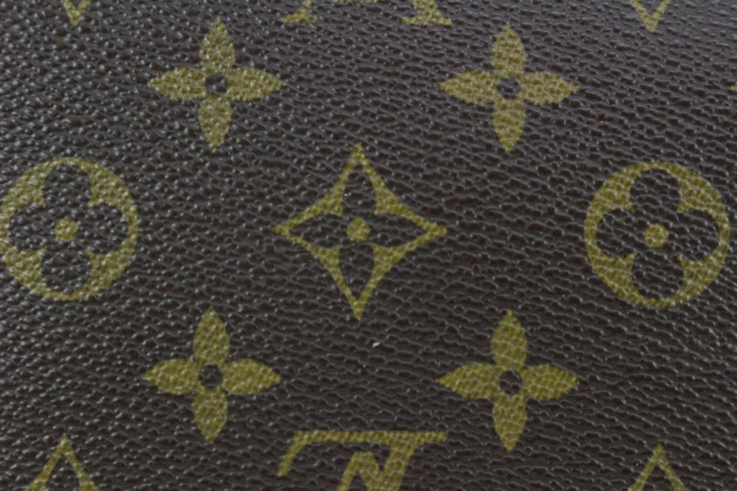 Louis Vuitton Monogram Toiletry Pouch 26 Pochette Toilette Cosmetic Case 1119lv42
Date Code/Serial Number: 833
Made In: France
Measurements: Length:  10