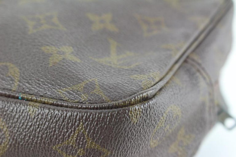 Louis Vuitton Monogram Toiletry Pouch 28 Unisex Travel Make Up Bag 69lk726s  For Sale at 1stDibs