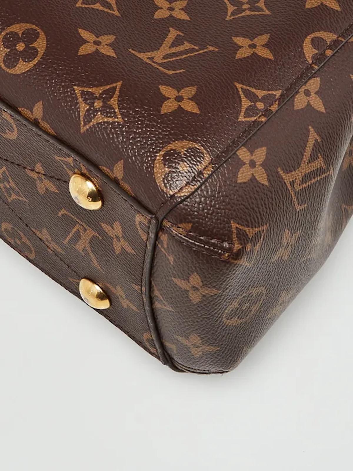 Louis Vuitton Monogram Top Handle Montaigne BB Bag In Good Condition For Sale In Montreal, Quebec