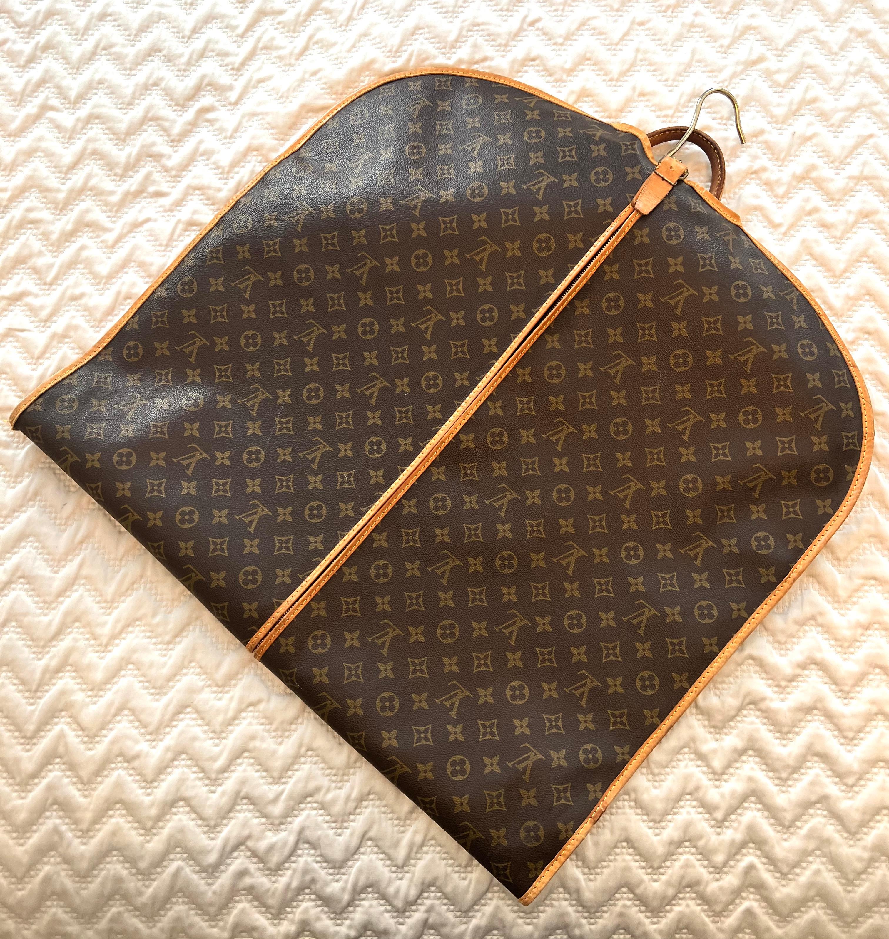 Hand-Crafted Louis Vuitton Monogram Travel Garment Bag For Sale