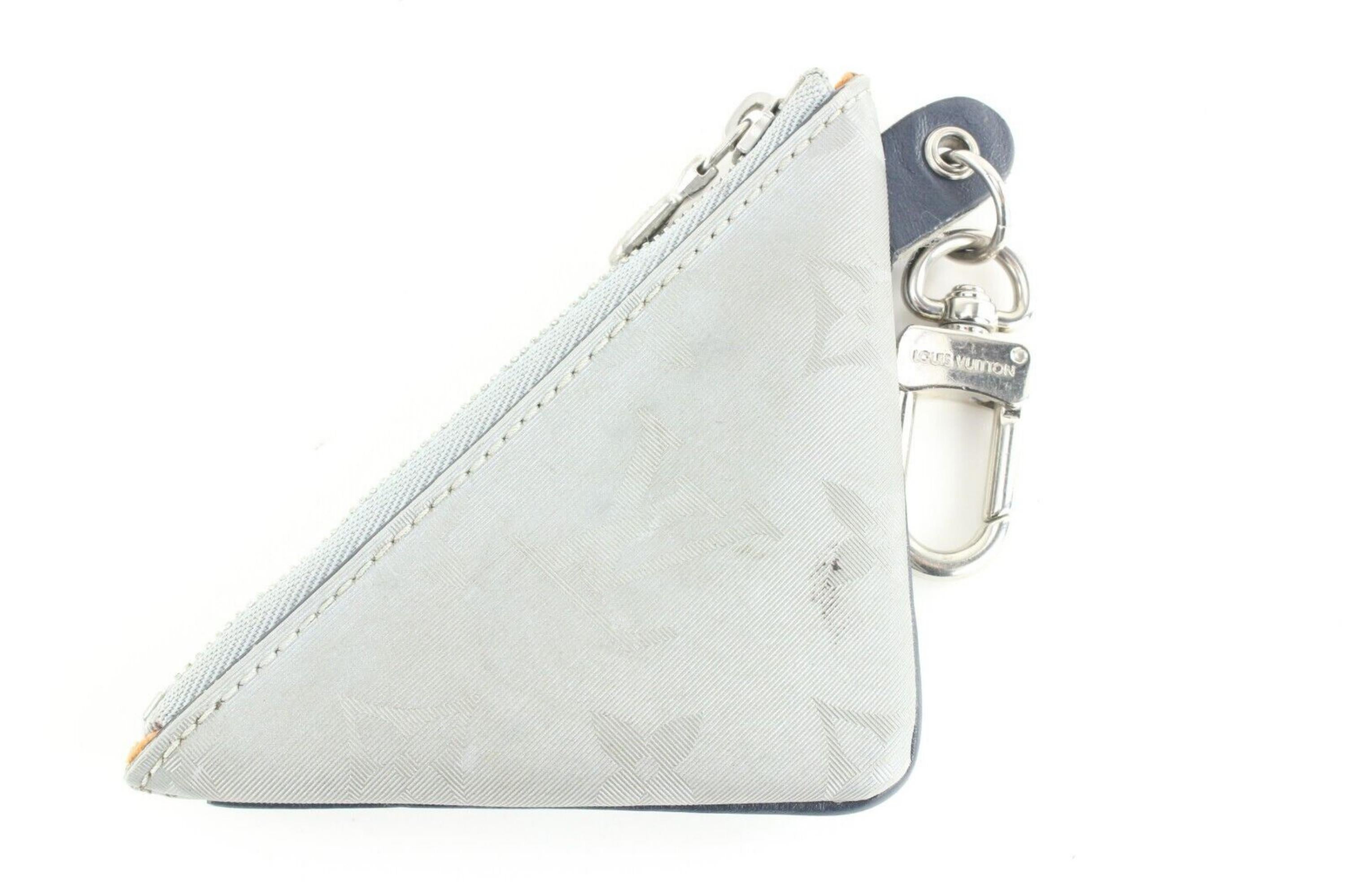 Louis Vuitton Monogram Triangle Titanium Key Chain Bag Charm 9LV0501 For Sale 3