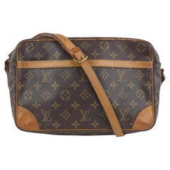 Louis Vuitton Monogram Trocadero 24 Crossbody Bag 8lv1015