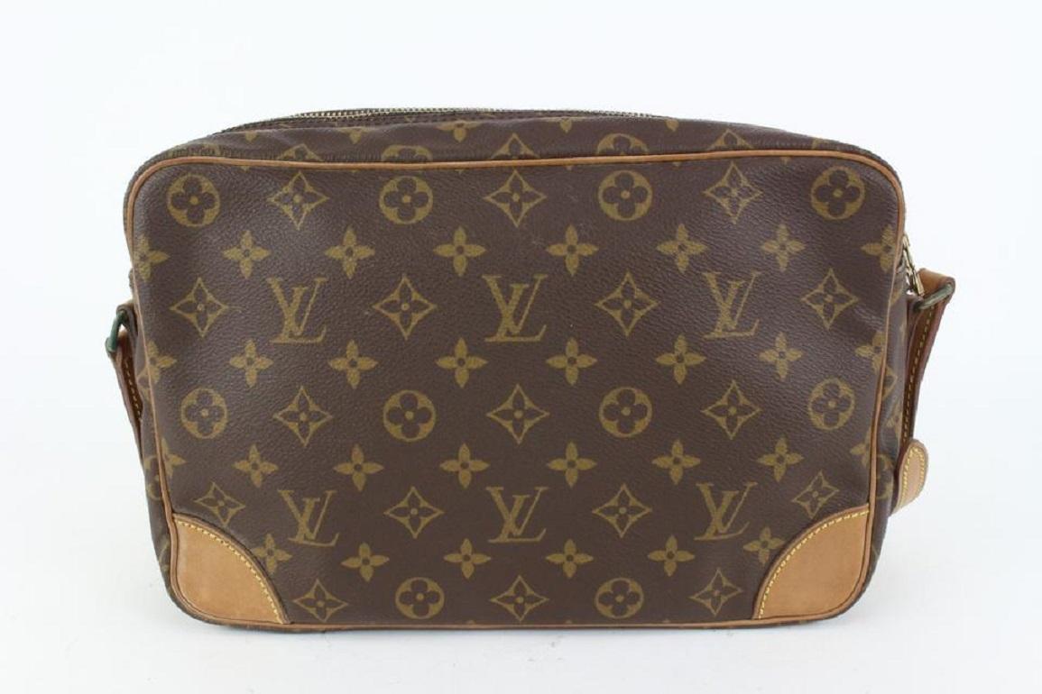 Louis Vuitton Monogram Trocadero 27 Crossbody Bag 914lv49 In Good Condition For Sale In Dix hills, NY