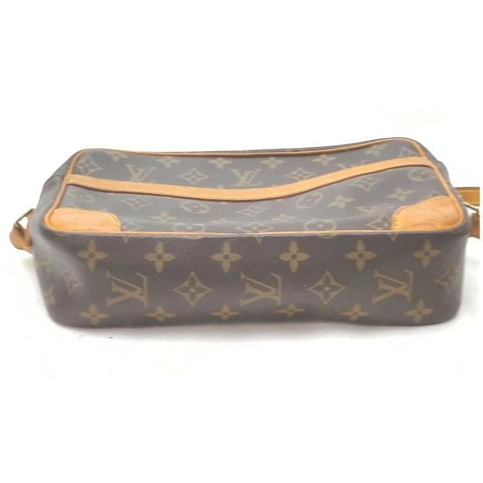 Louis Vuitton Monogram Trocadero Crossbody Bag 862440 In Good Condition For Sale In Dix hills, NY