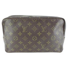 Louis Vuitton Damier Graphite Toiletry Pouch Dopp Kit 2JLV105 For Sale at  1stDibs