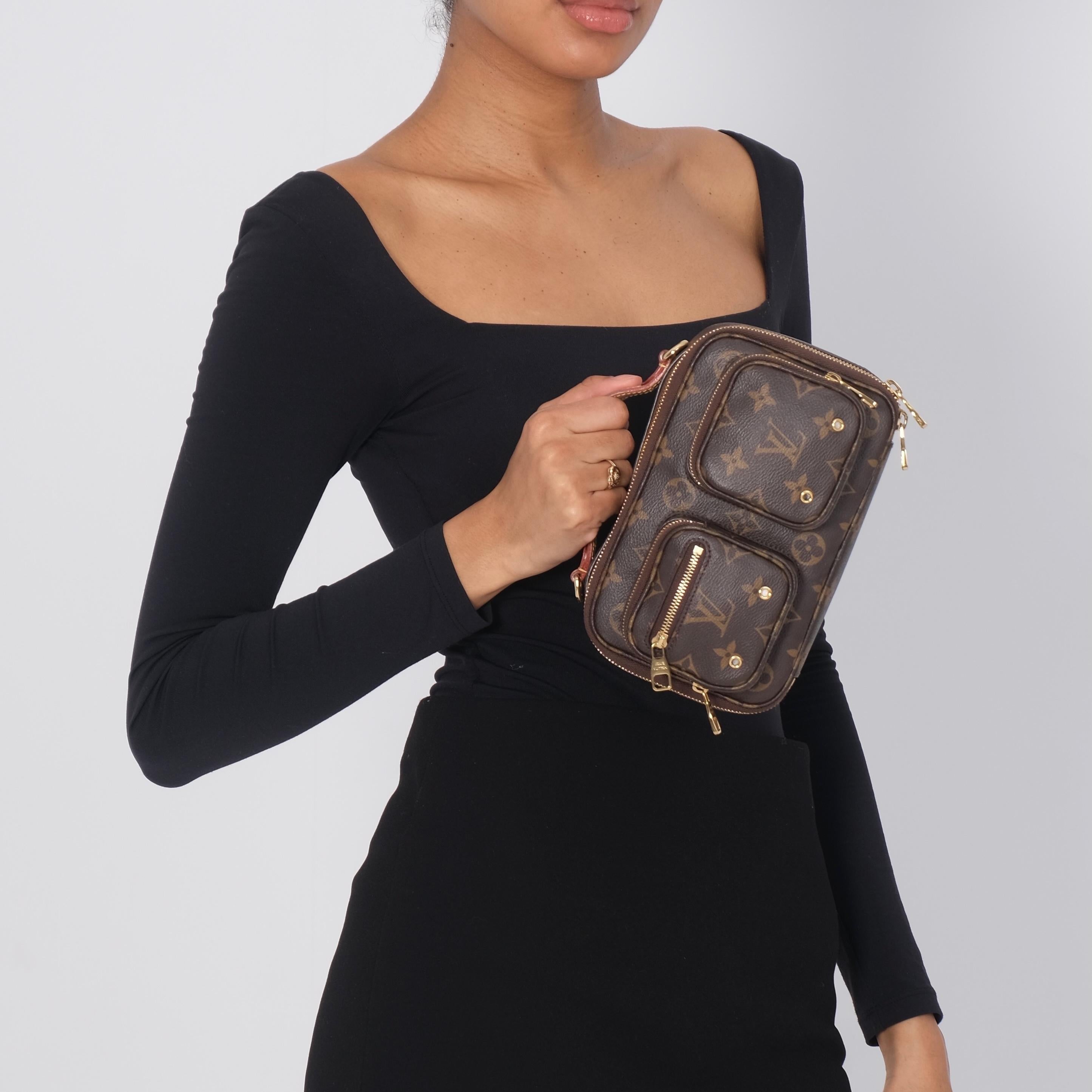 Louis Vuitton Monogram Utility Crossbody Bag In Good Condition In Montreal, Quebec