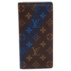 Louis Vuitton Monogram V Canvas Brazza Wallet