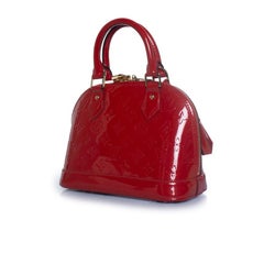 Louis Vuitton, sac Alma BB Monogram Vernis couleur cerise
