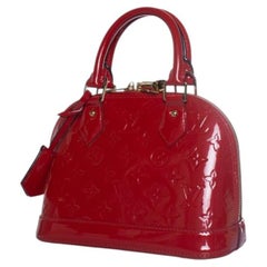 Louis Vuitton, sac Alma BB Monogram Vernis couleur cerise