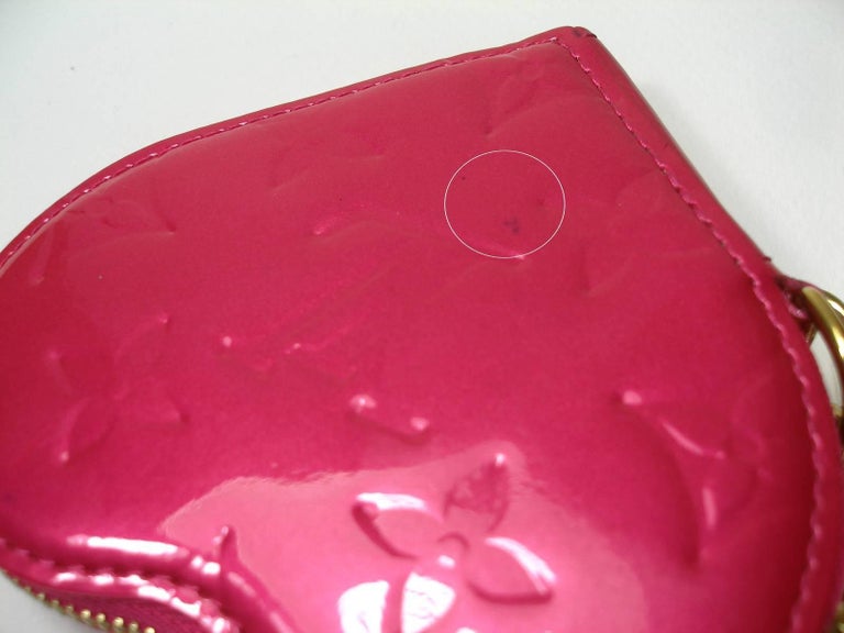 Louis Vuitton Resin Heart Pin - Pink, Brass Pin, Brooches - LOU781037