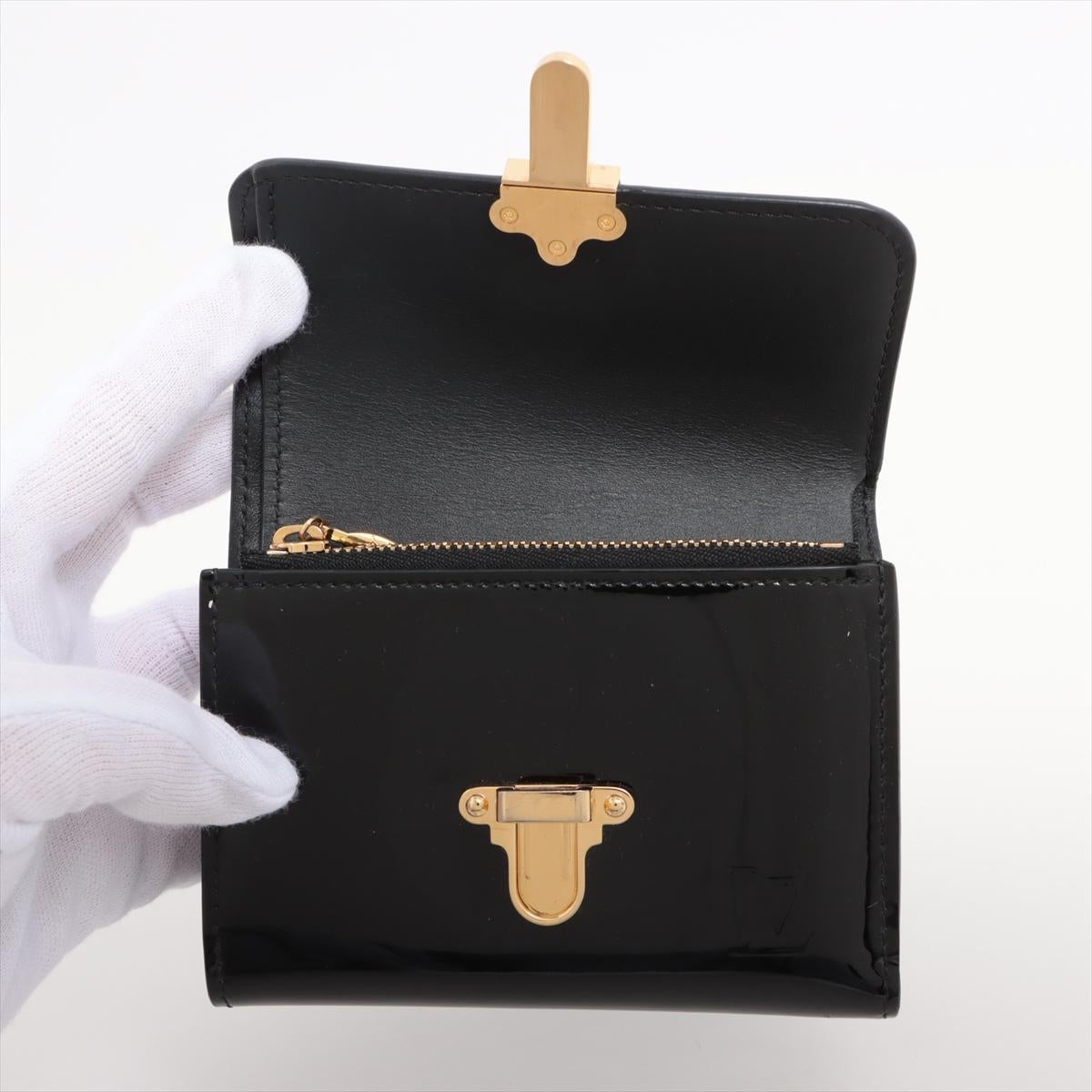Women's Louis Vuitton Monogram Vernis S-Lock Short Wallet Cherry Wood For Sale