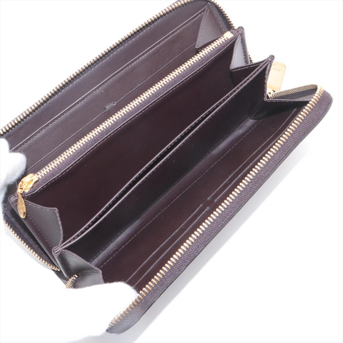 Louis Vuitton Monogram Vernis Zippy Wallet Amarante In Good Condition For Sale In Humacao, PR