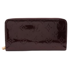 Cartera Louis Vuitton Monogram Vernis Zippy Amarante