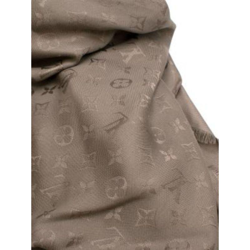 Women's Louis Vuitton Monogram Verone Silk & Wool Scarf For Sale