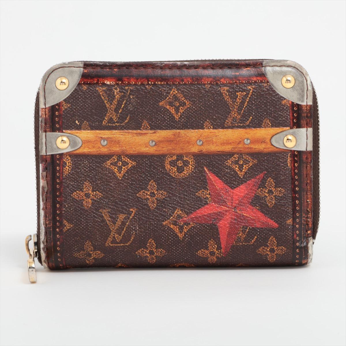 The Louis Vuitton Monogram Vintage France Zippy Coin Purse is a charming and practical accessory that combines classic design with a touch of national pride. Crafted from the iconic LV monogram canvas, the vintage coin purse features a French flag