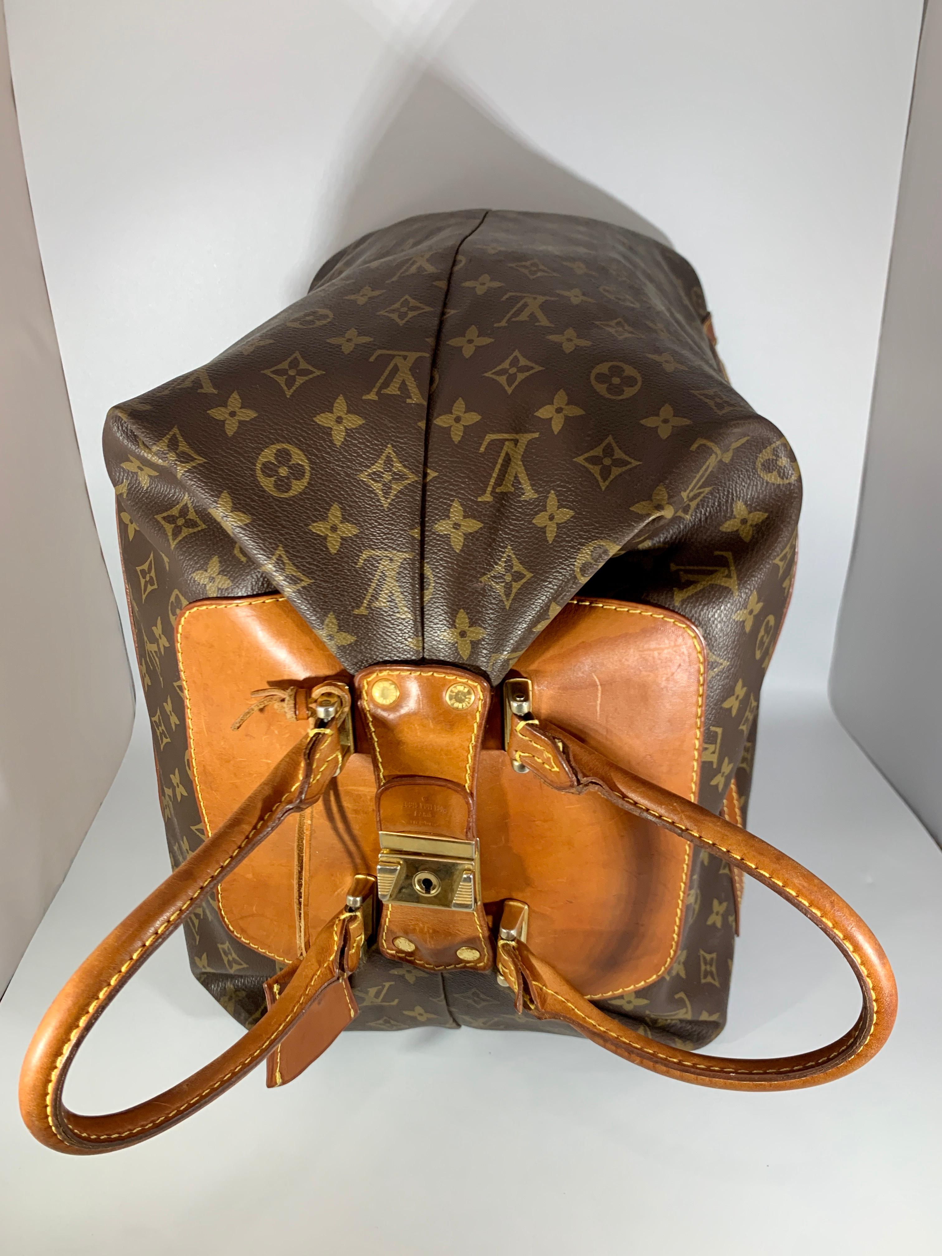Louis Vuitton  Monogramme vintage  Vaisselier à vapeur  Toile Monogramme Weekend  Sac à bagages 13