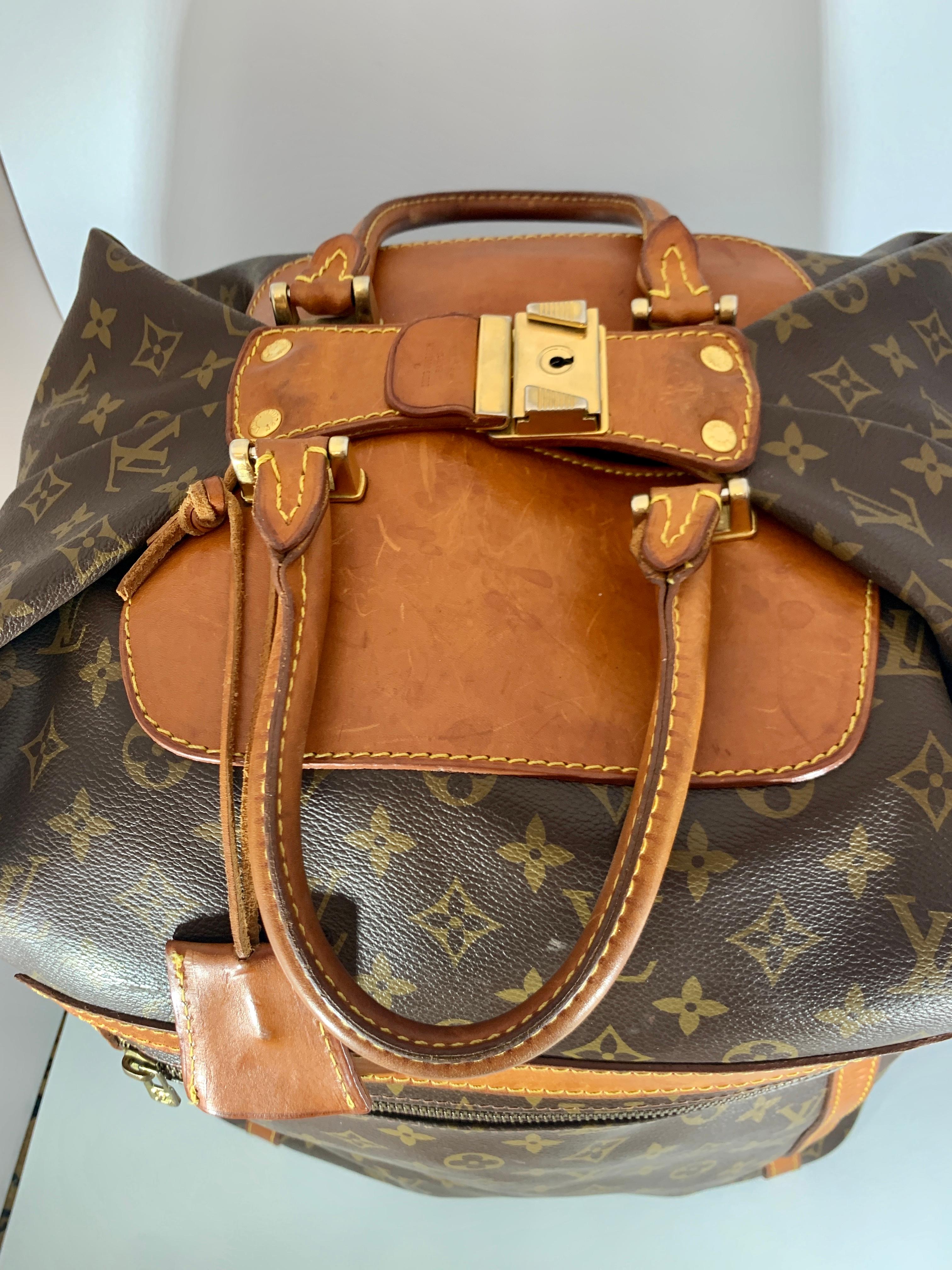 Marron Louis Vuitton  Monogramme vintage  Vaisselier à vapeur  Toile Monogramme Weekend  Sac à bagages